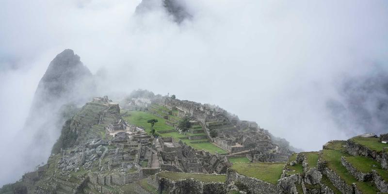 从文化财富到财务自由:构建多元化被动收入的现金流管理艺术