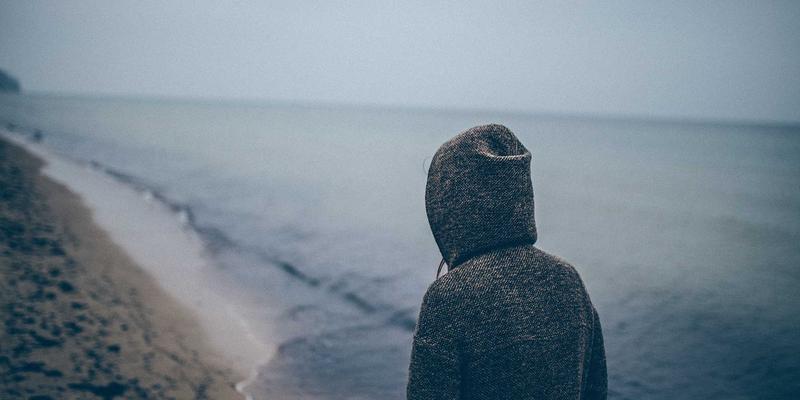 退休收入“安全垫”设计：年金、反向抵押与系统提款策略的禅意平衡之道